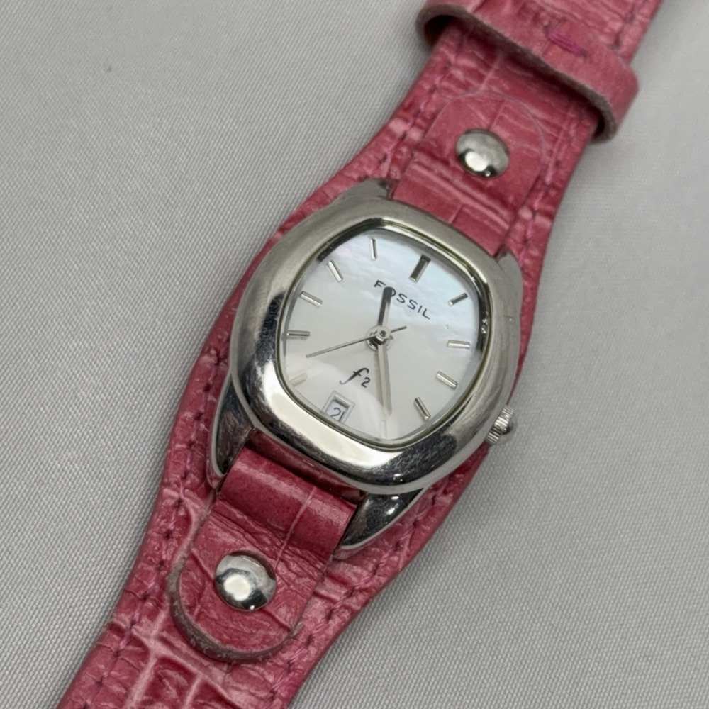 Women's Fossil Quartz 30m WR Analog 24mm Dial Date Causal Y2k Watch Cute Preppy